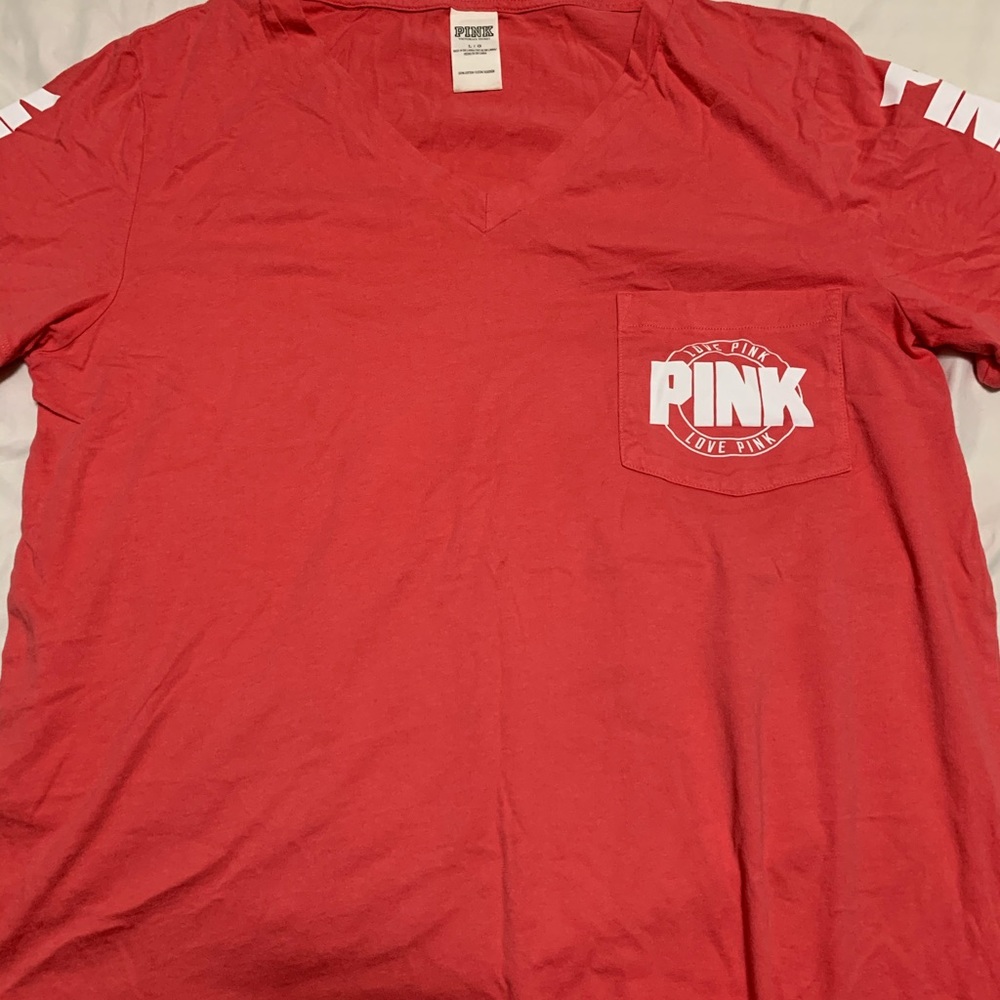 VS Pink tshirt